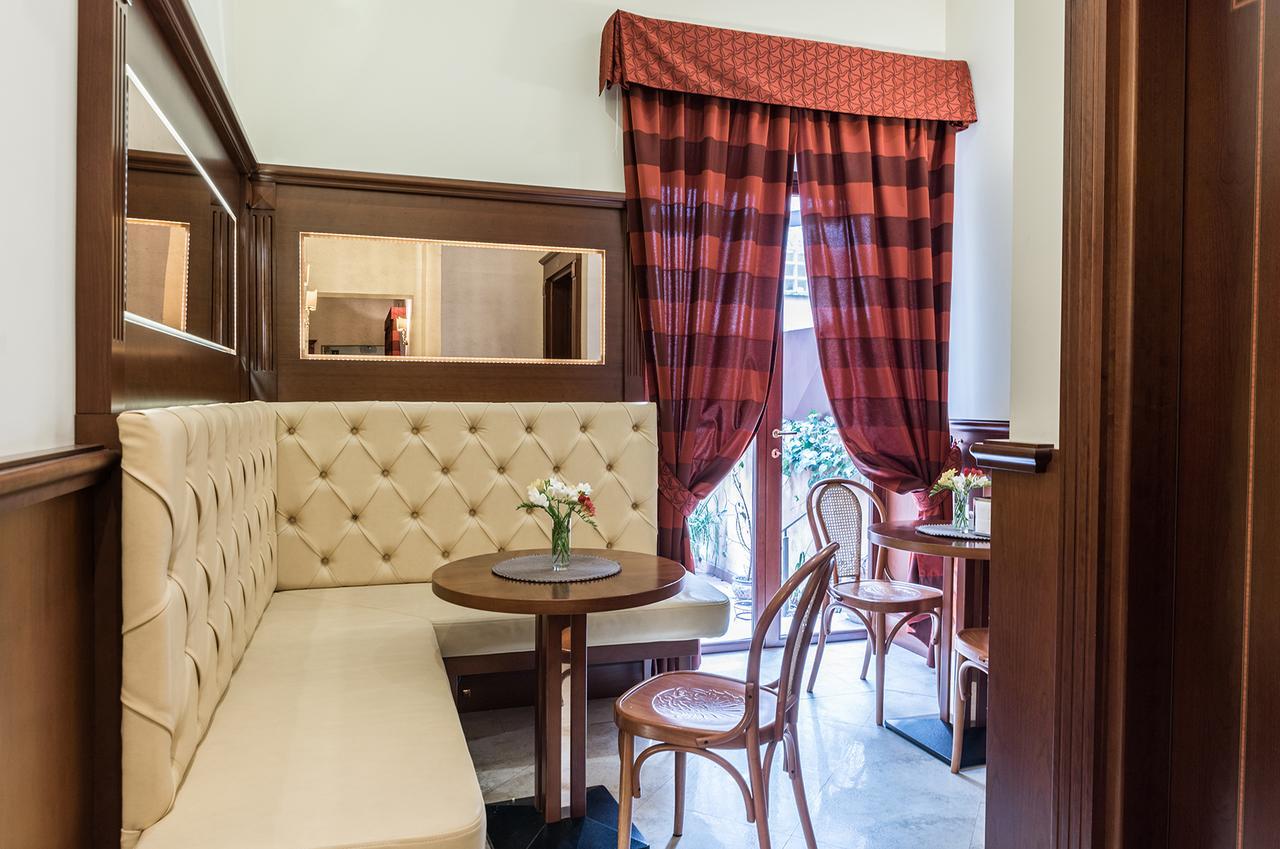 Bed and Breakfast Domus Augusta Roma Exterior foto